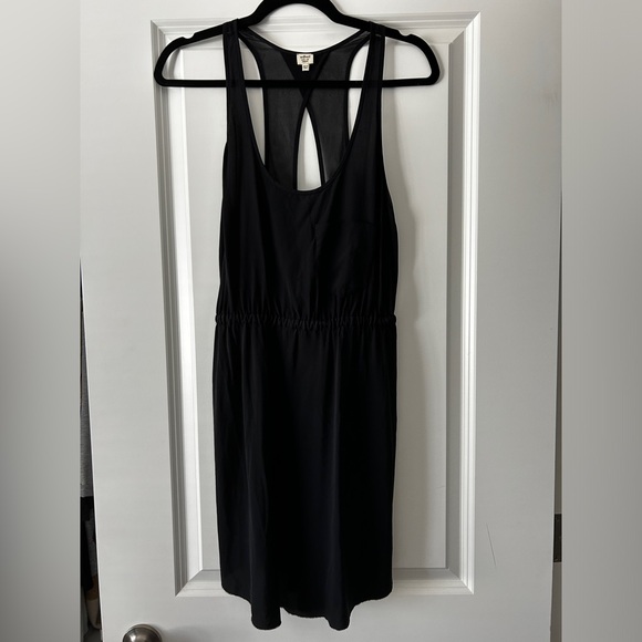 Aritzia 100% silk dress - Picture 1 of 5